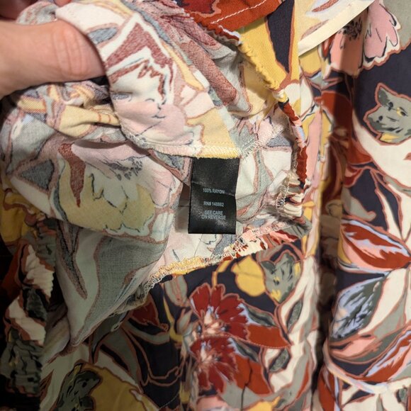 Torrid 2 piece set crop top and skirt size 3 - Picture 8 of 9